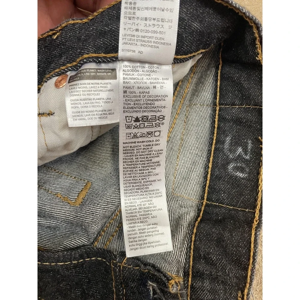 Levis 501 Jeans Mens 30x30 Dark Blue Denim Button Fly Straight Leg Shrink-to-Fit